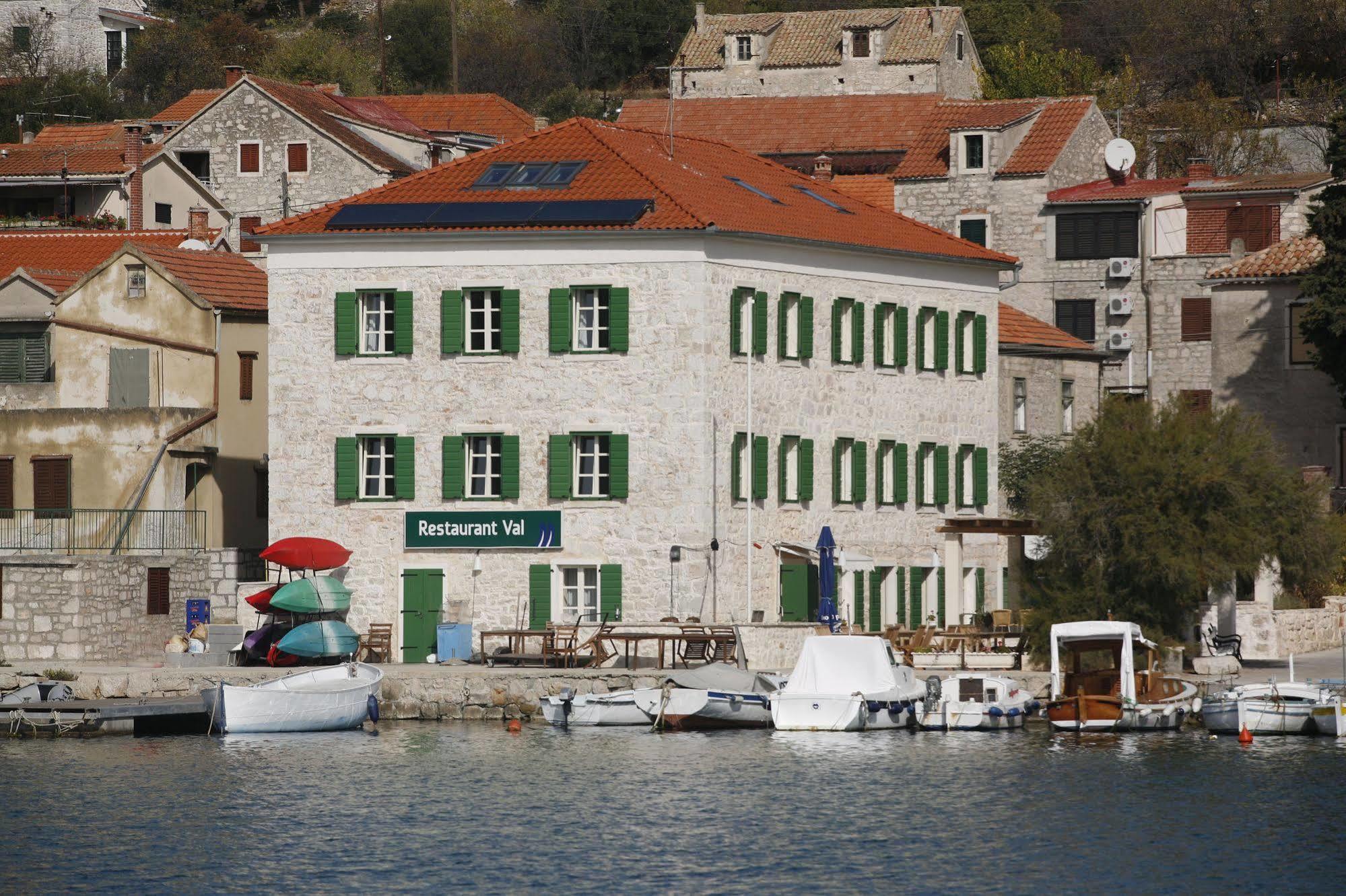 Hotel Maestral Prvić Luka Exterior foto